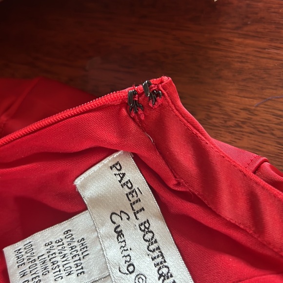 Red vintage style evening prom gown size 2 - Picture 8 of 9